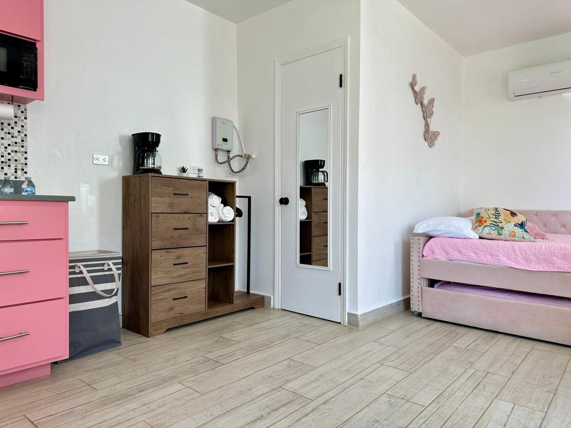 Las Mariposas Mini Suites Розаріто Екстер'єр фото